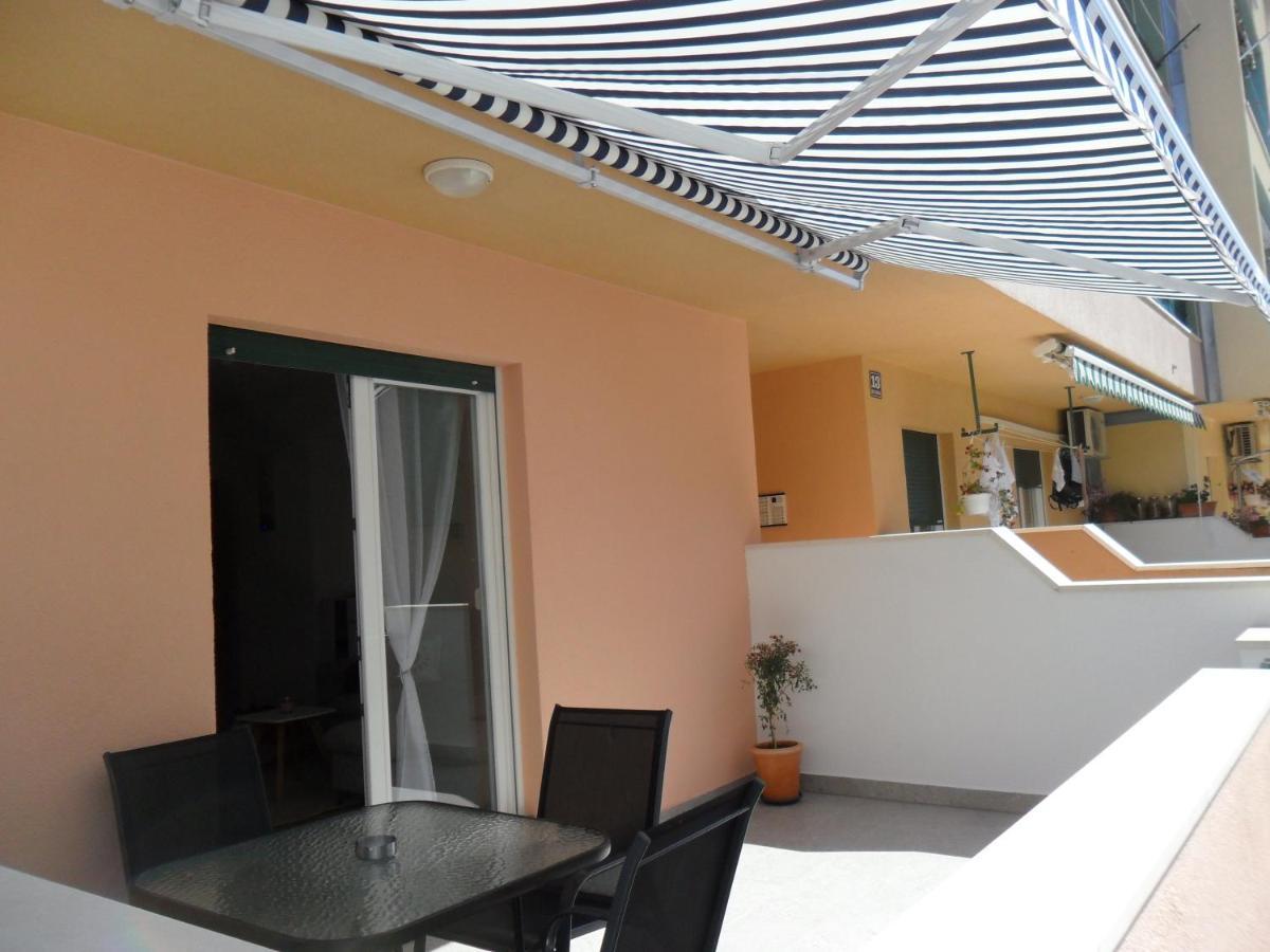 Apartman Ljubica โตรกีร์ ภายนอก รูปภาพ